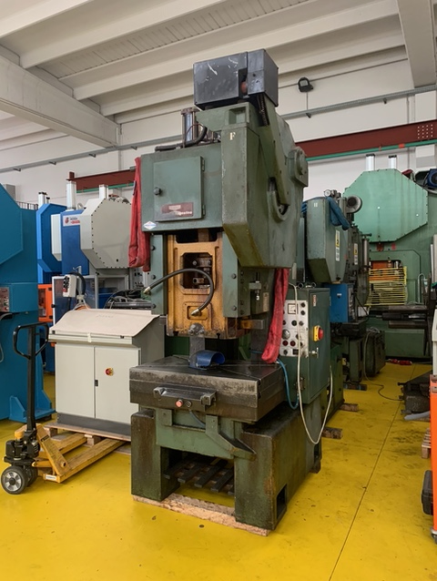 EKSCENTRIČNA STISKALNICA COLOMBO AGOSTINO T100